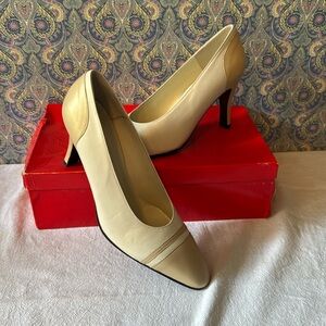 Vintage Charles Jourdan Leather Sz8 M Leather Pumps Heels